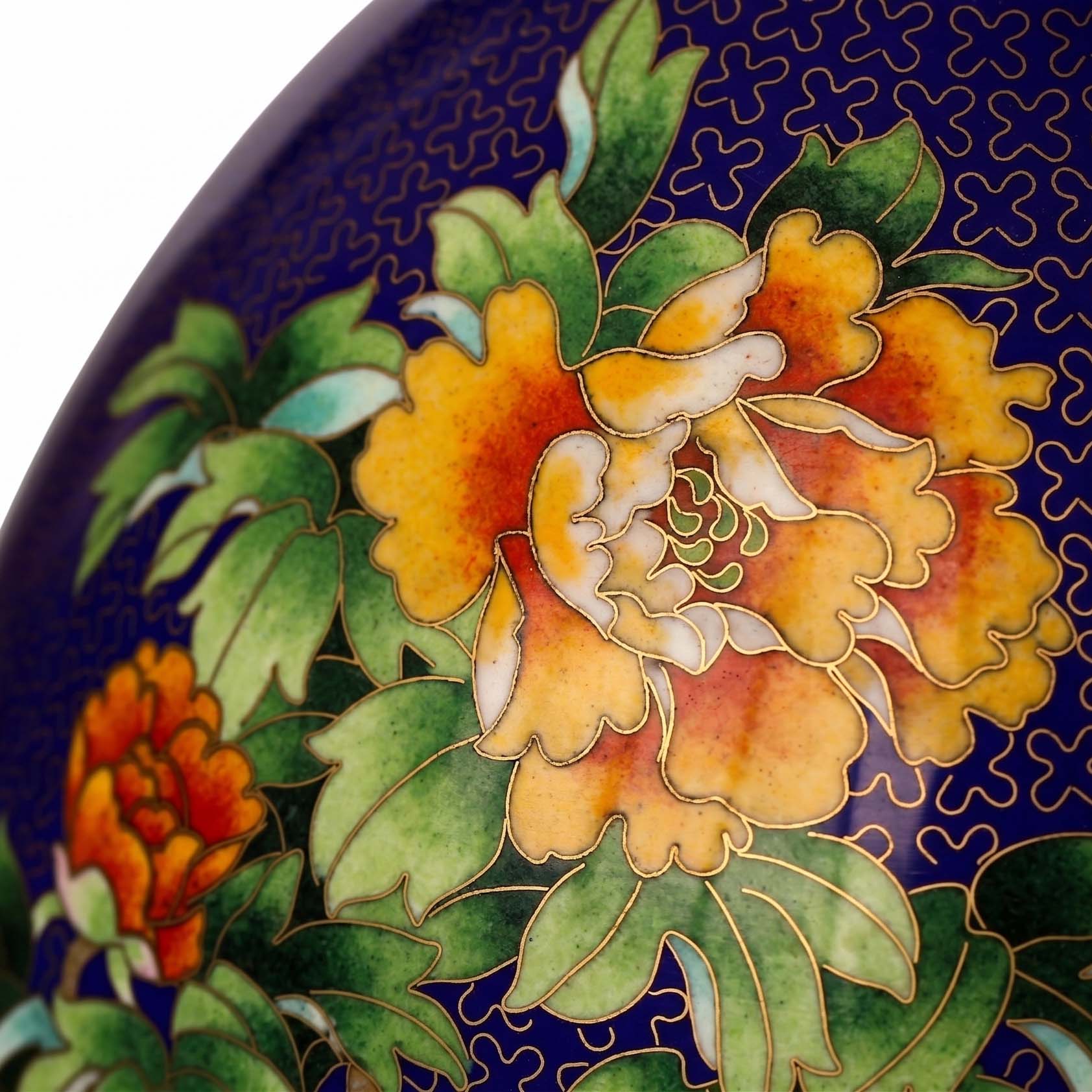 蔚蓝薄雾之牡丹”景泰蓝卵形瓶| 中国北京手工景泰蓝艺术品| 迪拜海合会