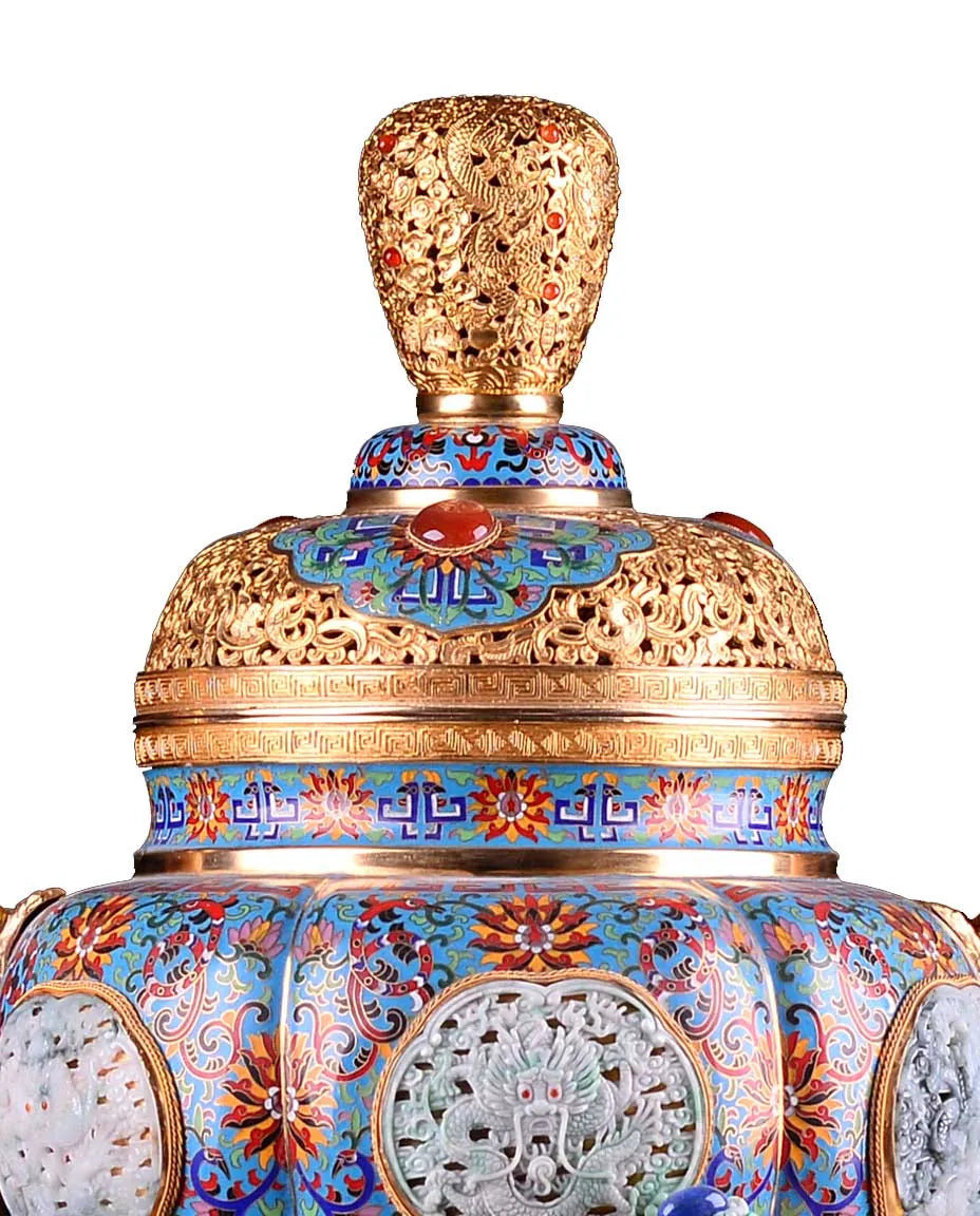 Close-up detail of the gold-plated copper rim and enamel interlocking floral on this Royal Cloisonne burner, a premium piece for luxury home decor and home gifts
