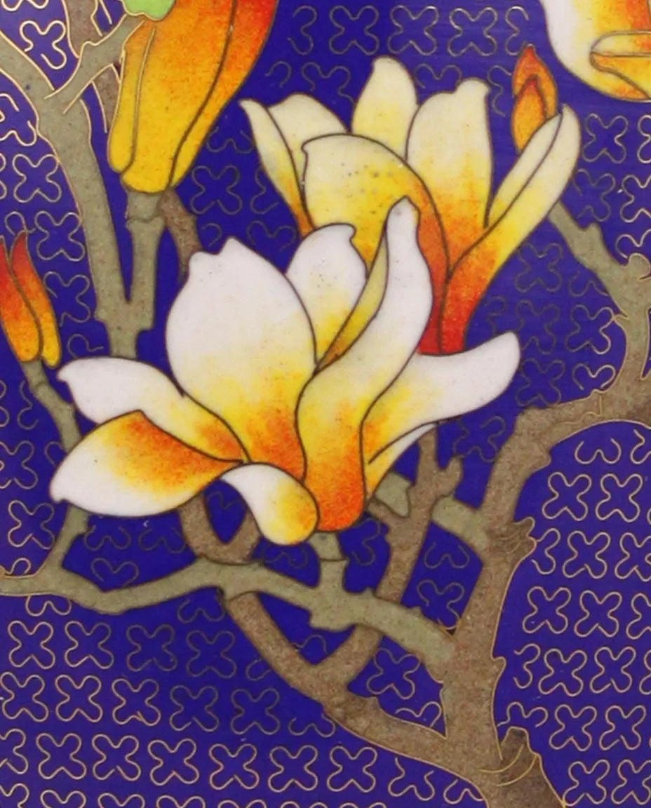 Close-up detail of the gold-plated copper rim and enamel brocade-adding flowers painting on this Royal Cloisonne vase,a premium piece for luxury home decor and home gifts