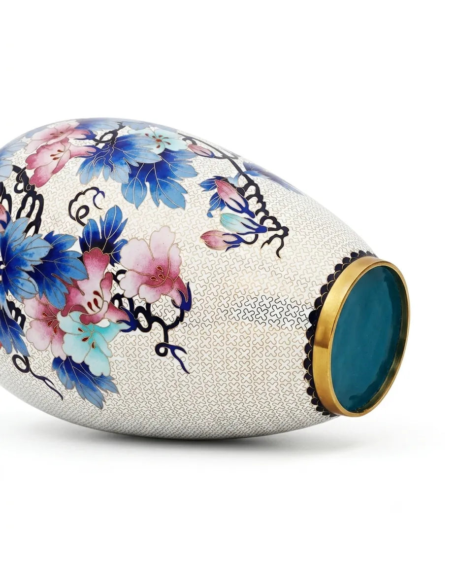 Close-up detail of the gold-plated copper rim and enamel trumpet creeper and lily pattern on this Royal Cloisonne vase,a premium piece for luxury home decor and home gifts