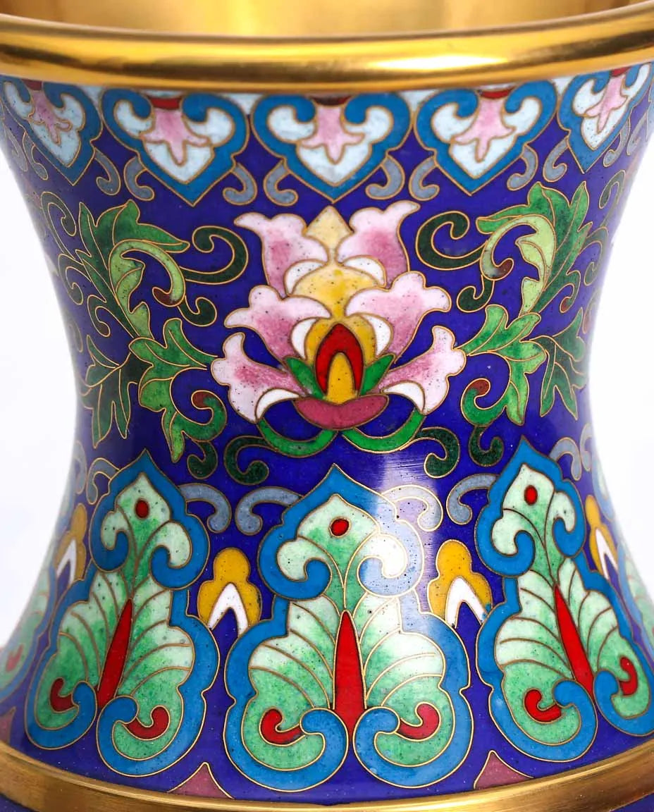 Close-up detail of the gold-plated copper rim and enamel Dragon and Phoenix pattern on this Royal Cloisonne vase,a premium piece for luxury home decor and home gifts