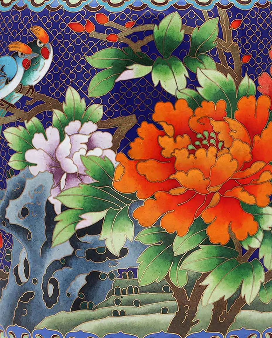 Close-up detail of the gold-plated copper rim and enamel lantern pattern on this Royal Cloisonne vase,a premium piece for luxury home decor and home gifts