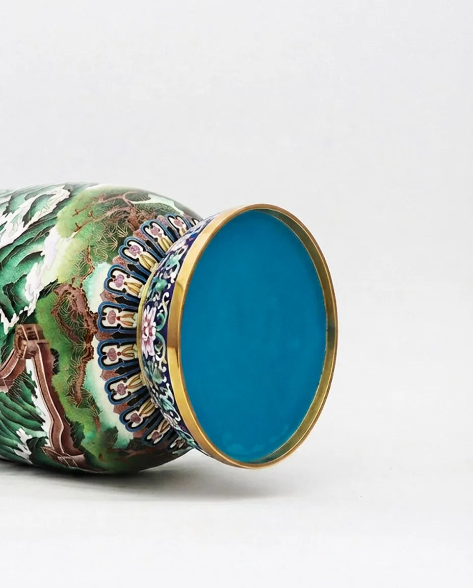 Close-up detail of the gold-plated copper rim and enamel great wall pattern on this Royal Cloisonne vase,a premium piece for luxury home decor and home gifts